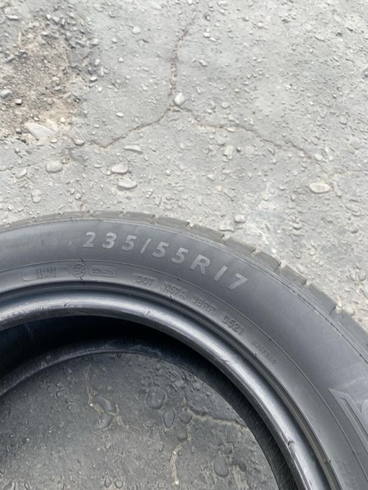 Шини 235/55 R17 Dunlop  літо 6-6,5мм 2021р