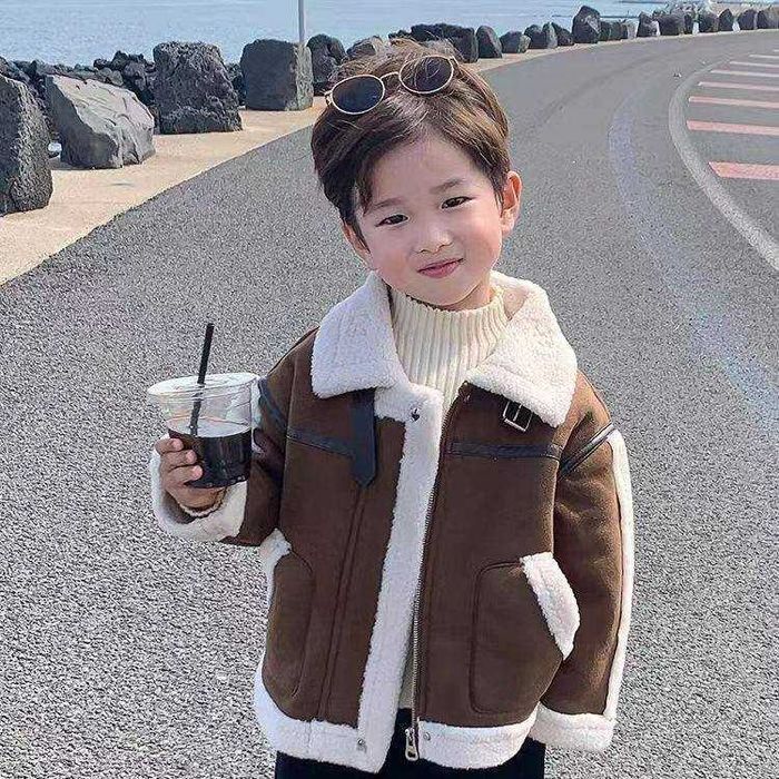 Стильный образ для мальчиков, дублёнка