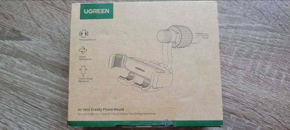 Автомобільний тримач Ugreen Air Vent Gravity Phone Mount LP671