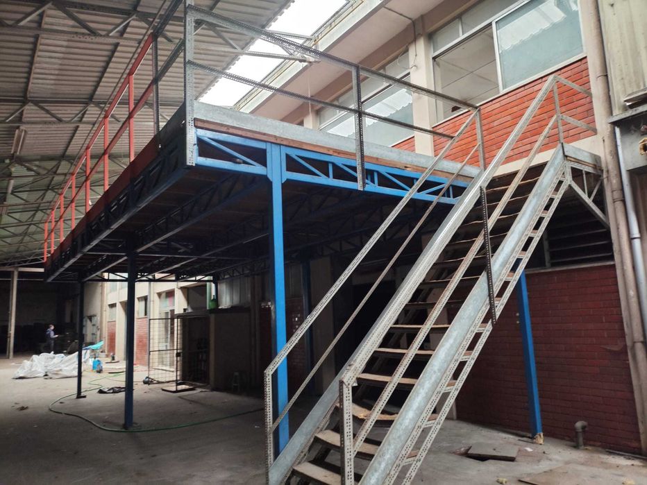 PLATAFORMA DE ARMAZENAMENTO INDUSTRIAL 10x5M
