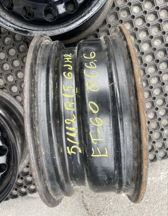 Диски металеві 5/112 r15 Mercedes
