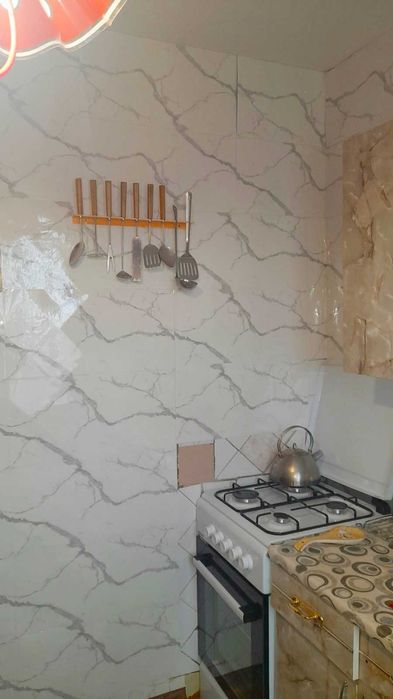 Подобово 2-х кімнатна квартира в центрі Ізюма