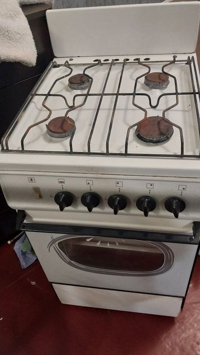 Продам газову плиту