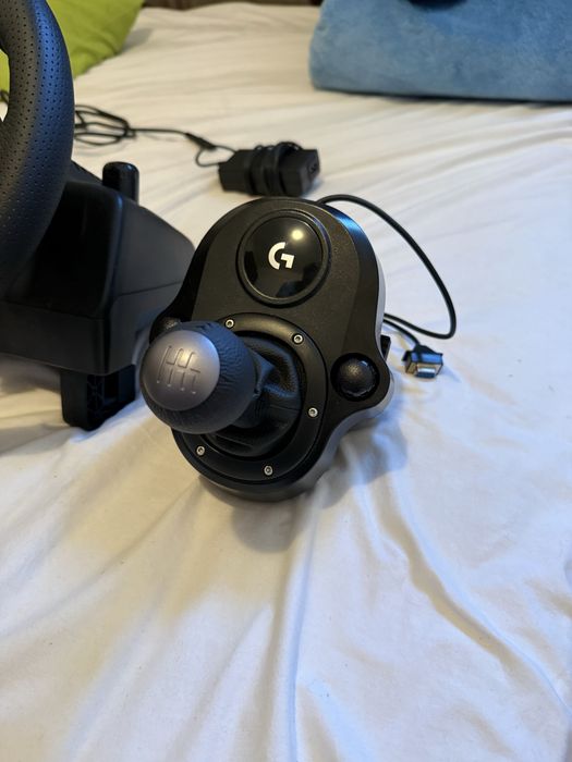 Logitech G29 + Shifter (Kit completo) – Impecável
