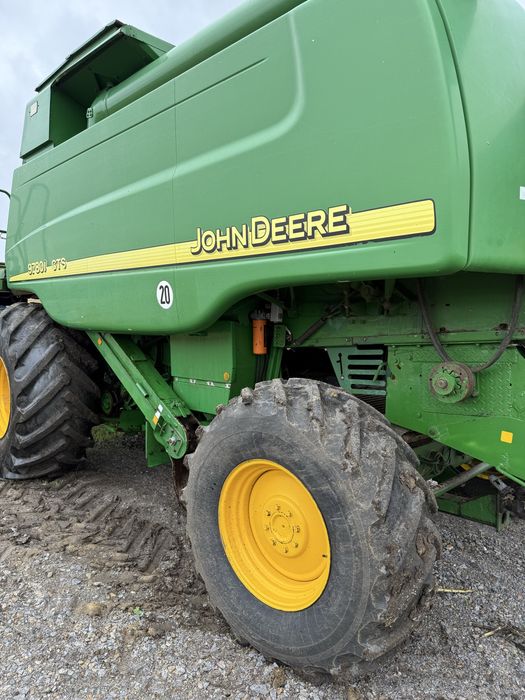 Зерноуборочный комбаин