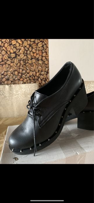 Шкіряні туфлі 38 розмір