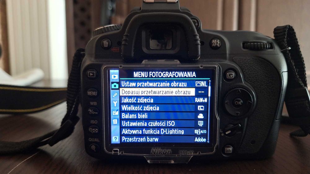 Nikon D90 + Lampa Nissin