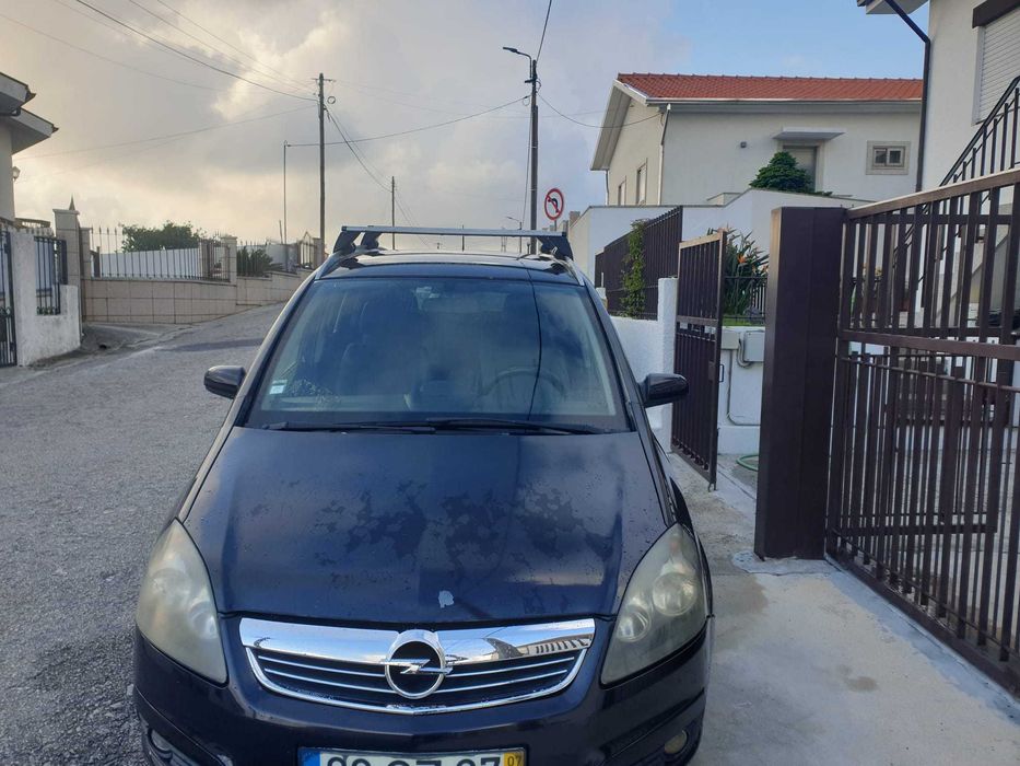 Opel Zafira B 1.9CDTI 150cv Versão Cosmos