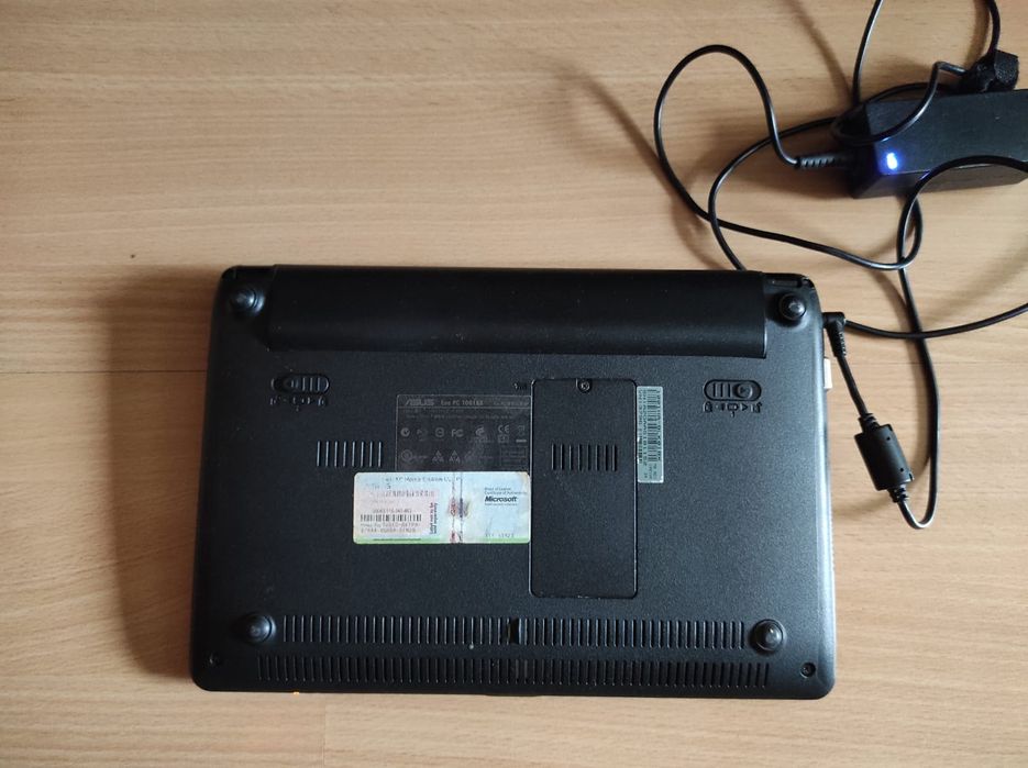 ASUS Eee PC Seashell 1001HA