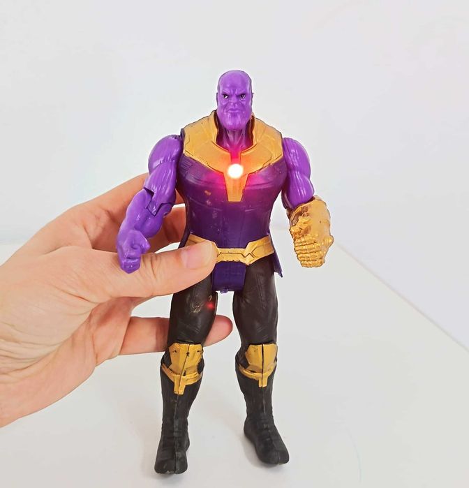 Figuras de ação de personagens da Marvel (1 unidade)