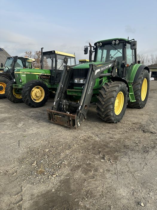 Трактор John Deere 6930 Premium з фронтальним навантажувачем