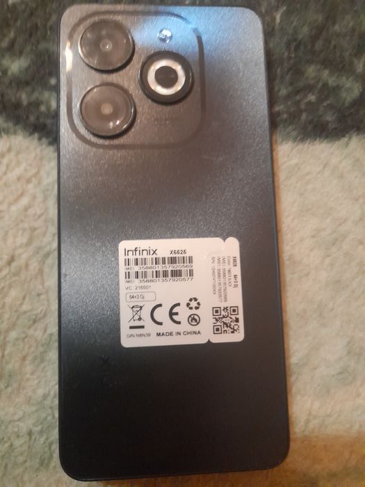 Smartfon Infinix Smart 8