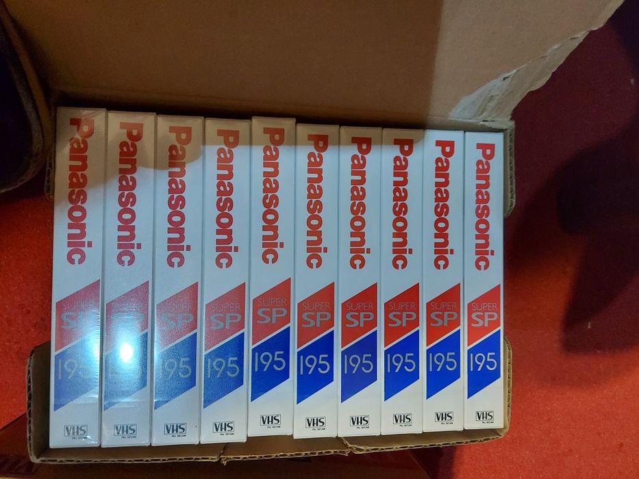 kasety VHS nieużywane