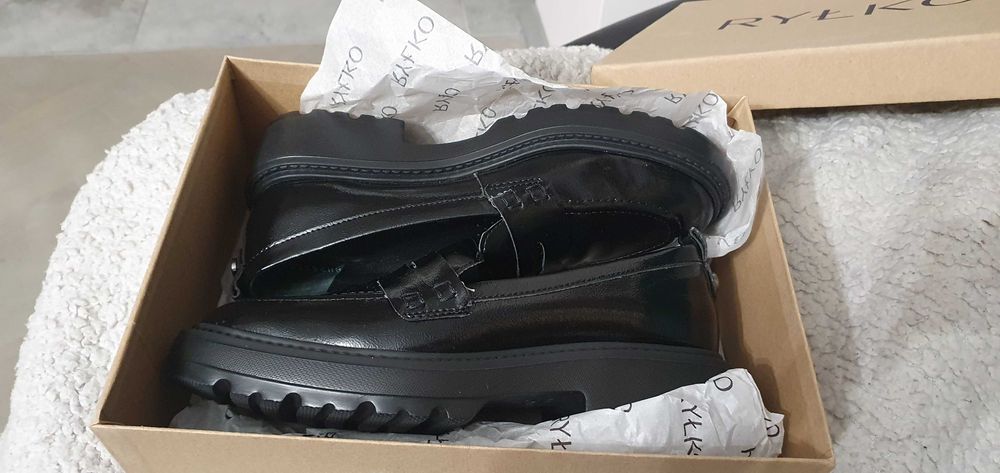Loafersy Ryłko r.37