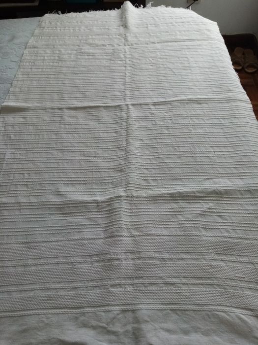 Naperon em linho tecido, 1.14mtX67cm