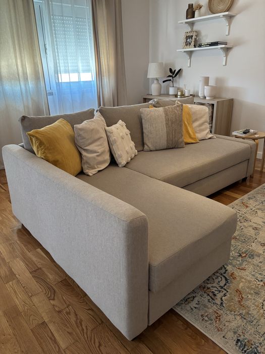 Sofá cama de 3 lugares com chaise long