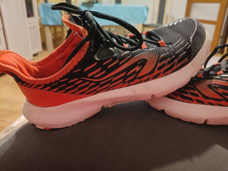 Buty sportowe ,kolorowe, lekkie 37 rozm