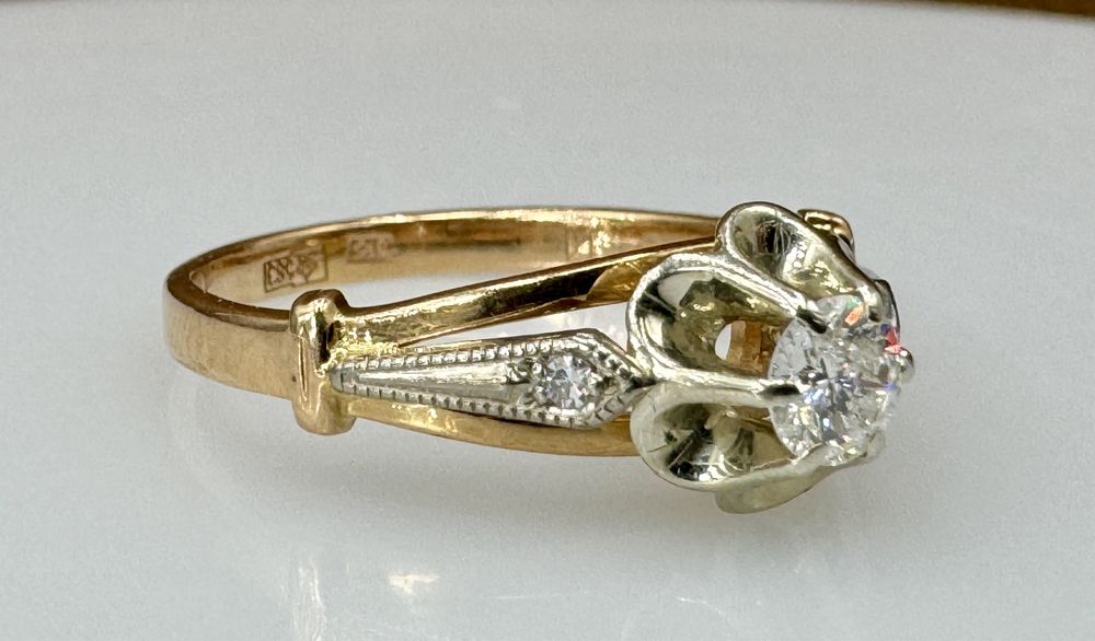 Кольцо с бриллиантами 583