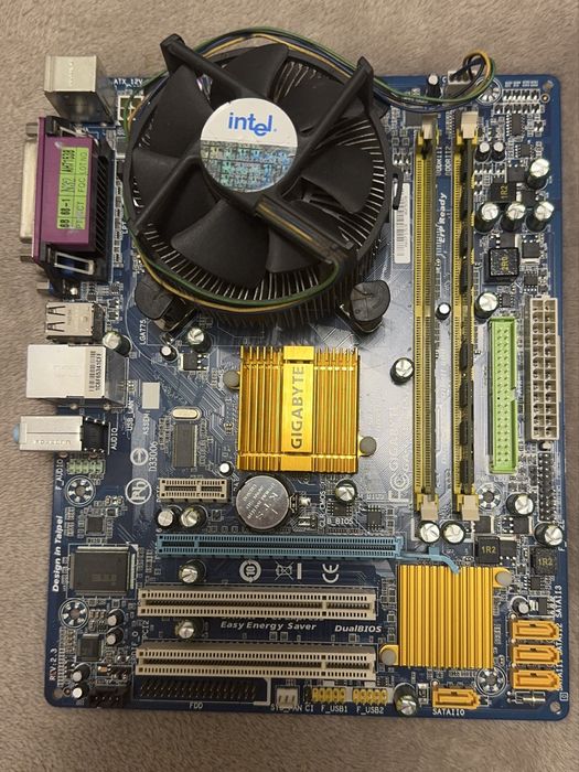 Материнська плата GIGABYTE ga-g31m-es2l