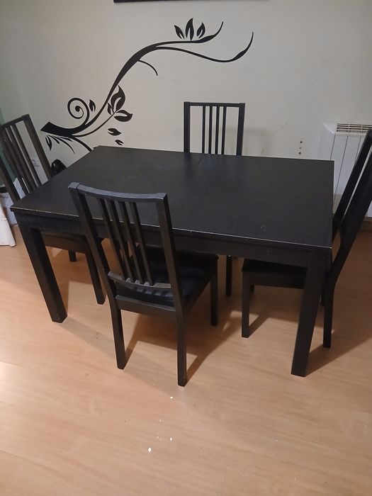 Mesa de sala extensivel com 4 cadeiras