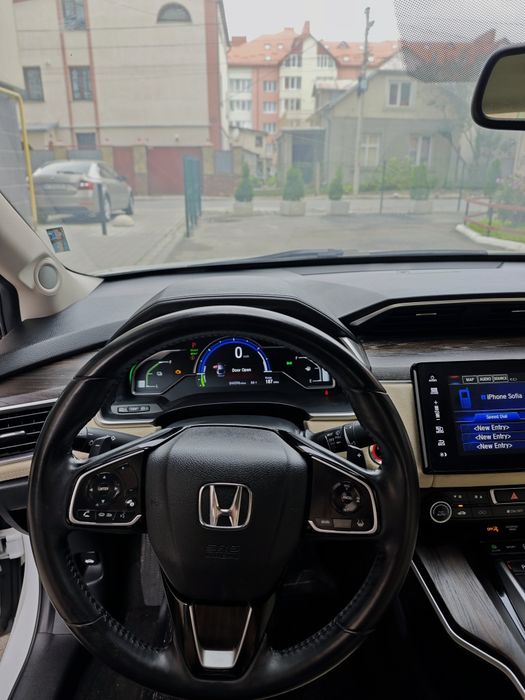 Honda Clarity Hybrid 2020