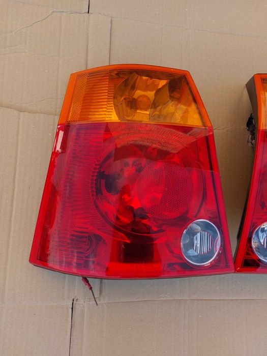 Lampa Lewa Prawa Tył Chrysler Pacifica 02-07.r ORG SZKŁO BDB