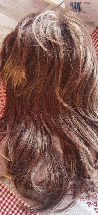 Peruca modacrylic fibers