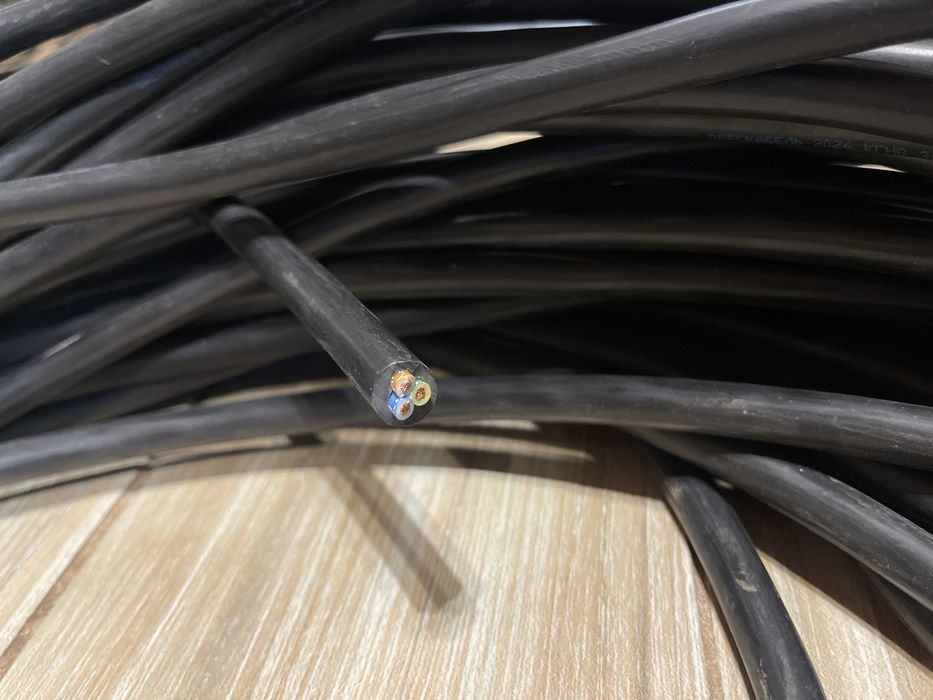 Силовий кабель ВВГ 3х2,5 мідний