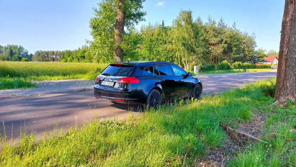 Opel Insignia kombi - Wynajem, Kaucja TYLKO 100! – FAJN Wypożyczalnia