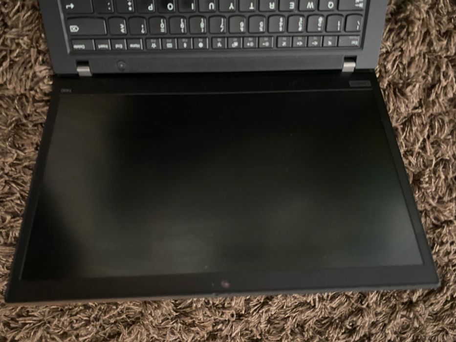 Portátil Lenovo T490