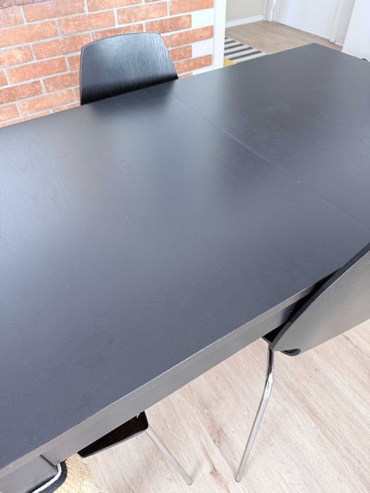 IKEA Mesa "Bjursta" + Cadeiras "Vilmar"