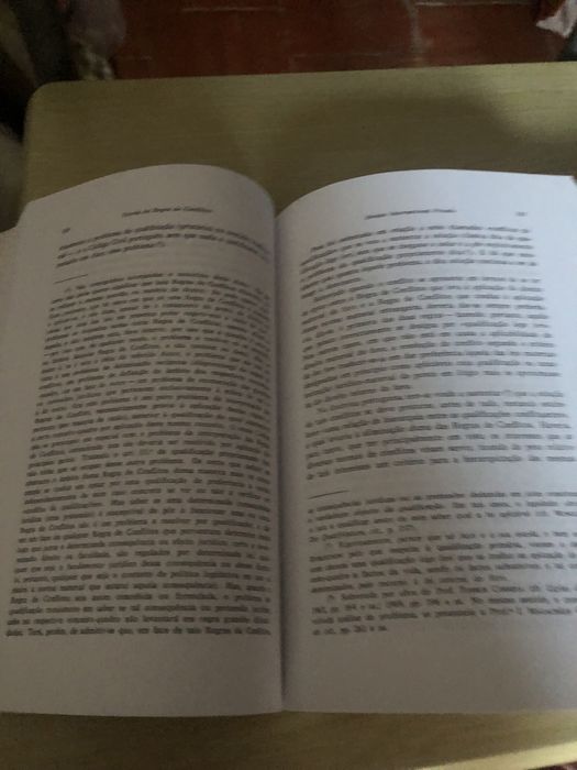 Livros de Direito em bom estado