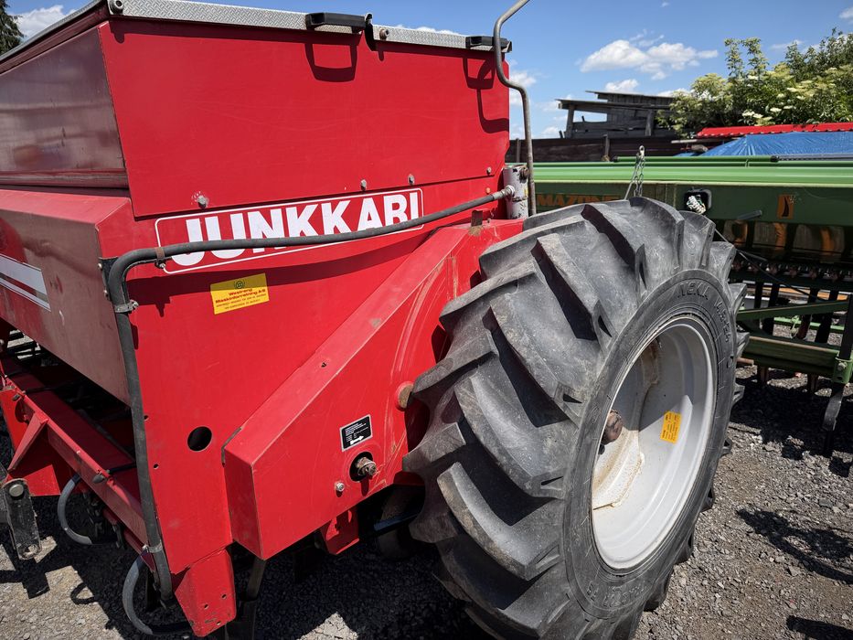 Сівалка Сівник Junkkari Simulta , як Tume 2.5м дискова