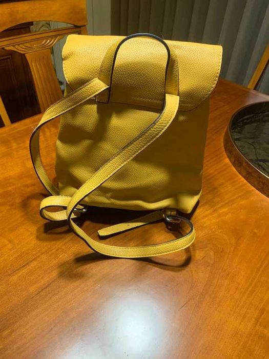 mochila stradivarius