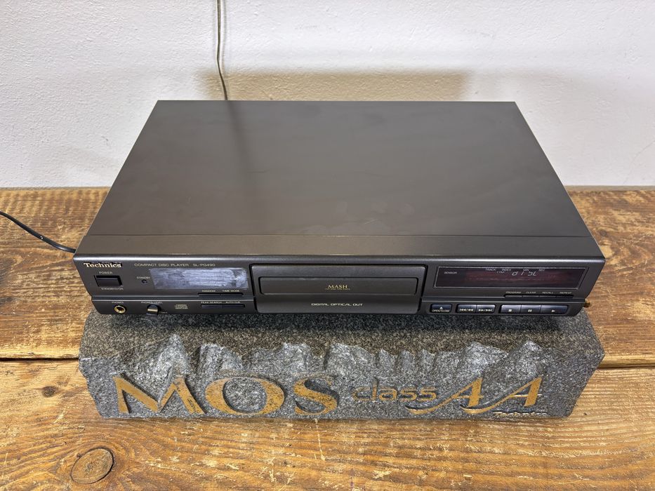 Odtwarzacz CD Technics SL PG 490