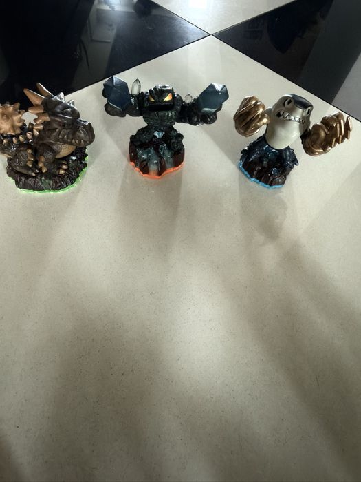 Skylanders playstation bonecos