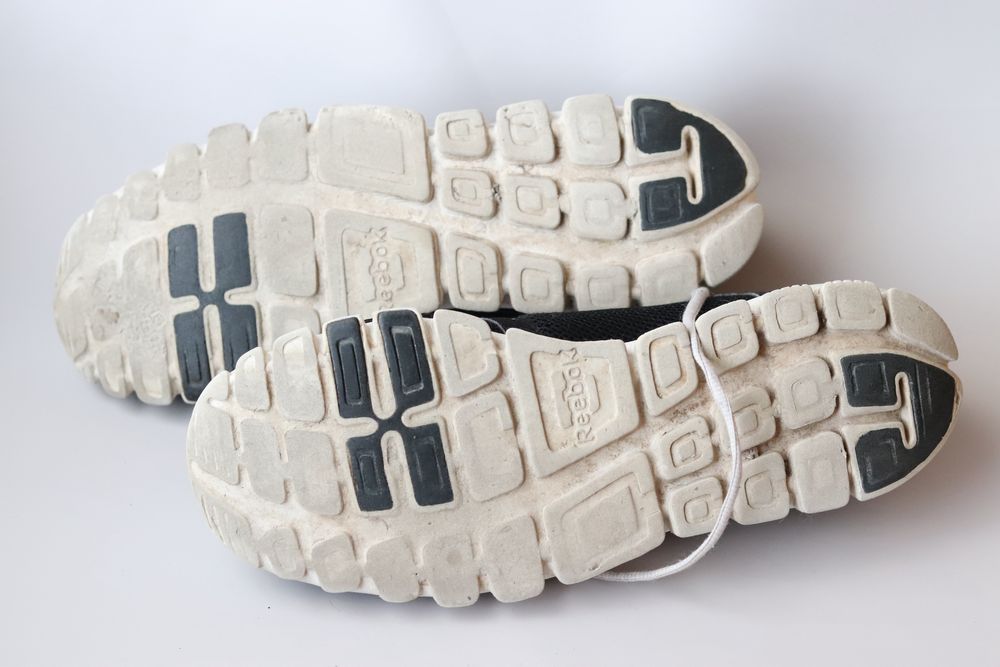 Чоловічі кросівки