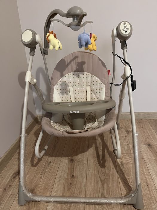 Продам крісло-гойдалку Carello Nanny