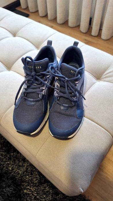 Skechers Mulher Memory Foam