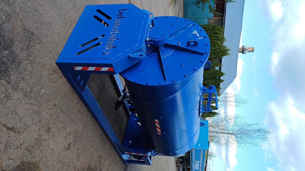 Млин  кульовий для помолу сипучих твердих  матеріалів.