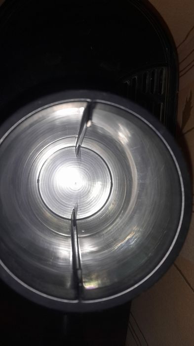 Соковижималка Polaris Pea1241 FruitFusion