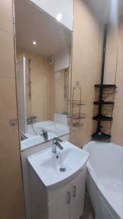 продам 2х.комн.ЖК Янтарный трк Украина, салтовка