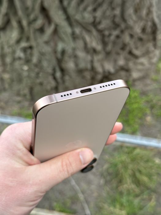 Продам IPhone 16 PRO MAX 256 Neverlock