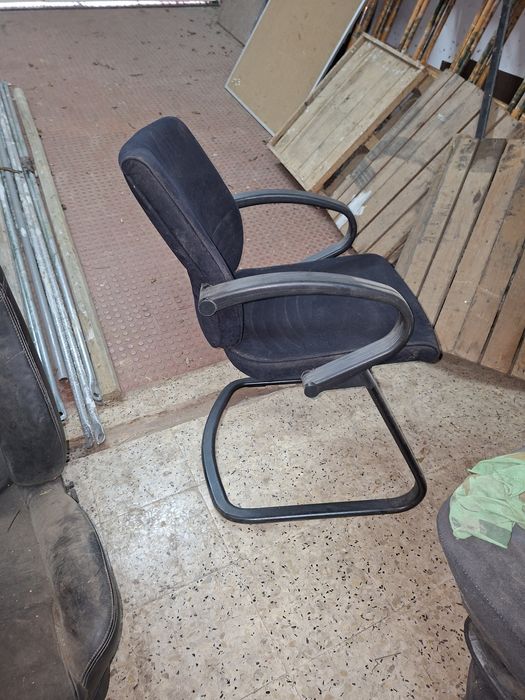 Cadeiras de escritorio porta gavetas