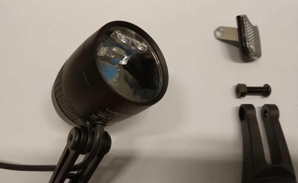 Lampka rowerowa Busch Muller IQ-X E 150lux rower elektryczny
