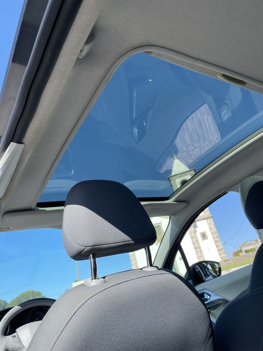 Peugeot 208 — fotografia 7