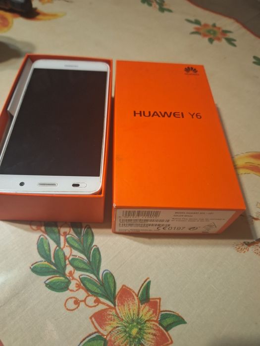 Telefon huawei y 6