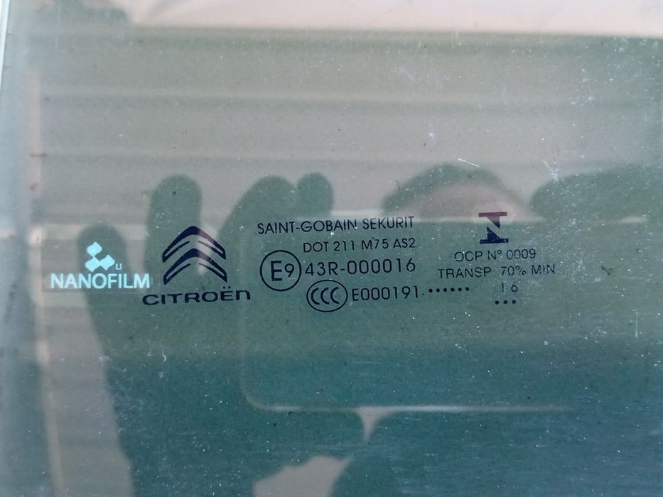 Vidro porta trás esquerdo CITROËN C4 Picasso II