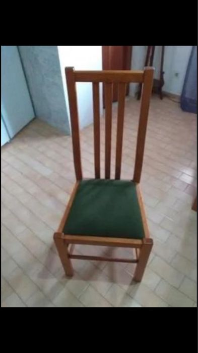 Mesa extensivel e 4cadeiras