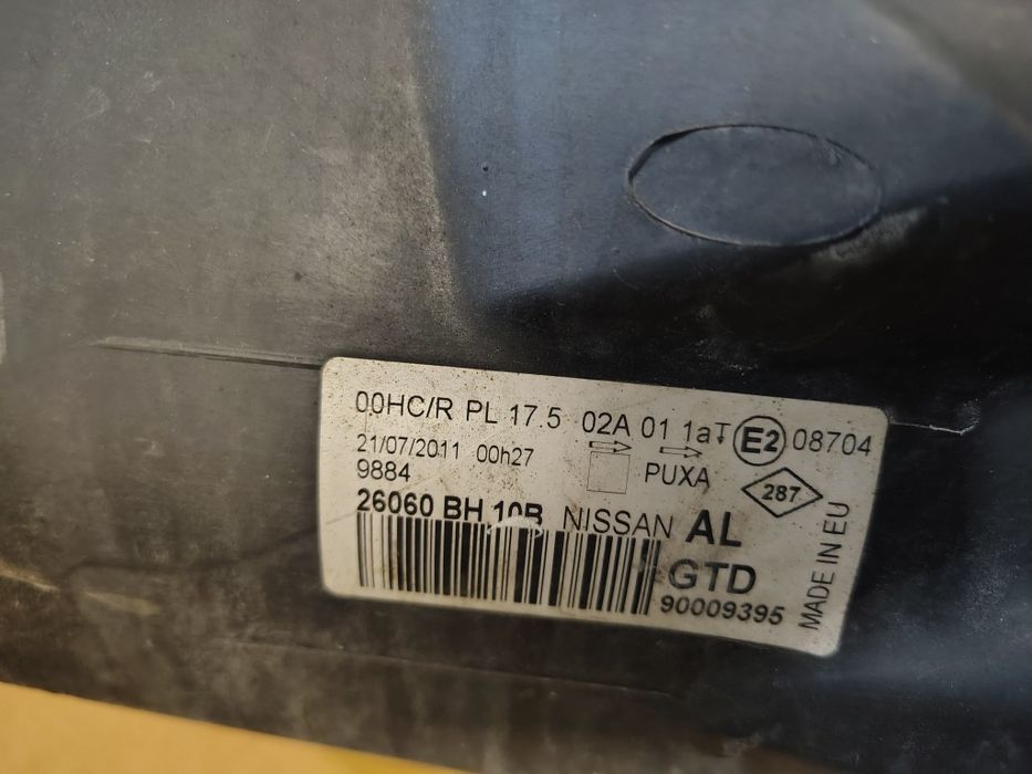 Nissan note zestaw lamp przednich e11 09-13